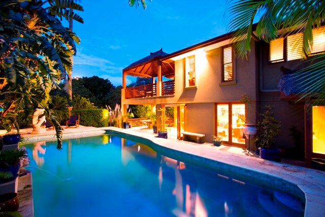 36-38 Karina Crescent, BROADBEACH WATERS QLD 4218