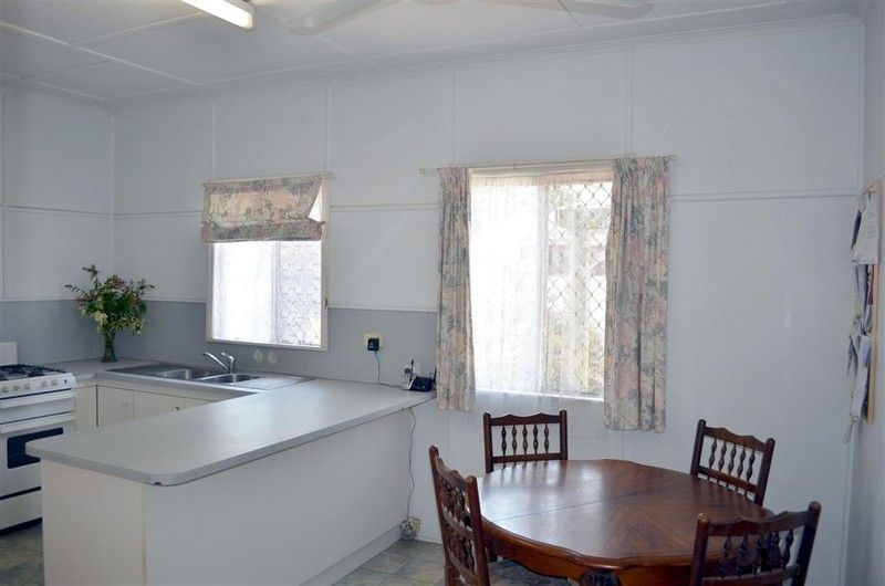9 Vincent Street, GLADSTONE, QLD 4680