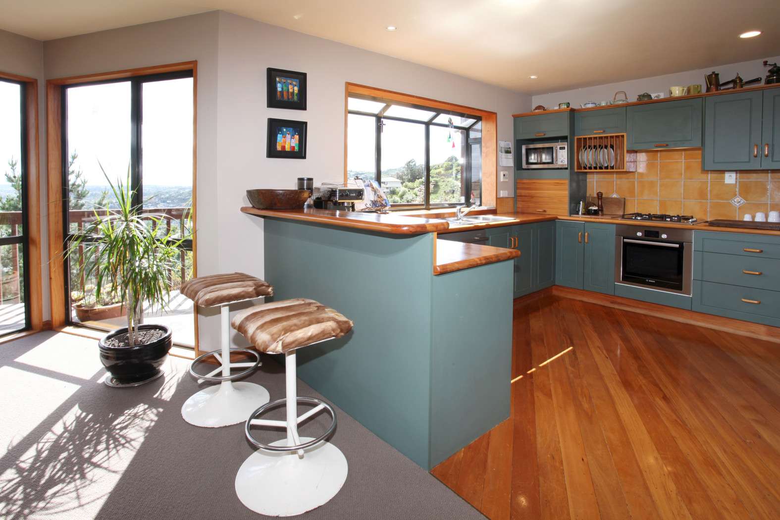 7 Arahura Place photo 3