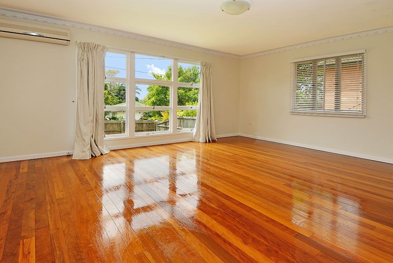 15 Curfew Street, UPPER MOUNT GRAVATT, QLD 4122