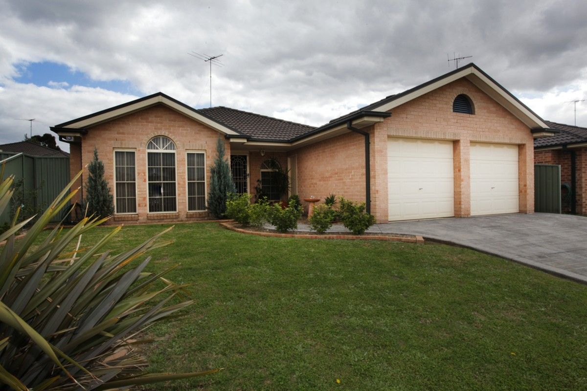 39 Waringa Crescent, GLENMORE PARK, NSW 2745