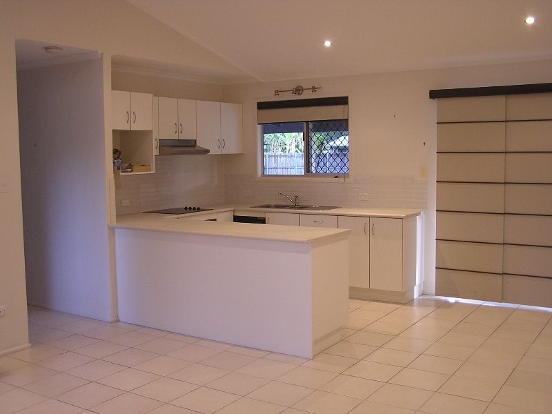 2 Sunland Court, BEERWAH, QLD 4519