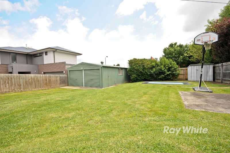 3 Giselle Avenue, WANTIRNA SOUTH, VIC 3152