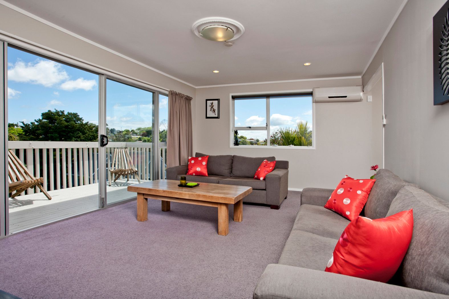 24 Abbeygate Street, BIRKDALE, North Shore City