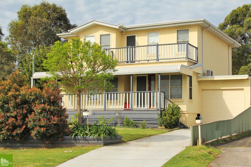90 The Esplanade, OAK FLATS NSW 2529