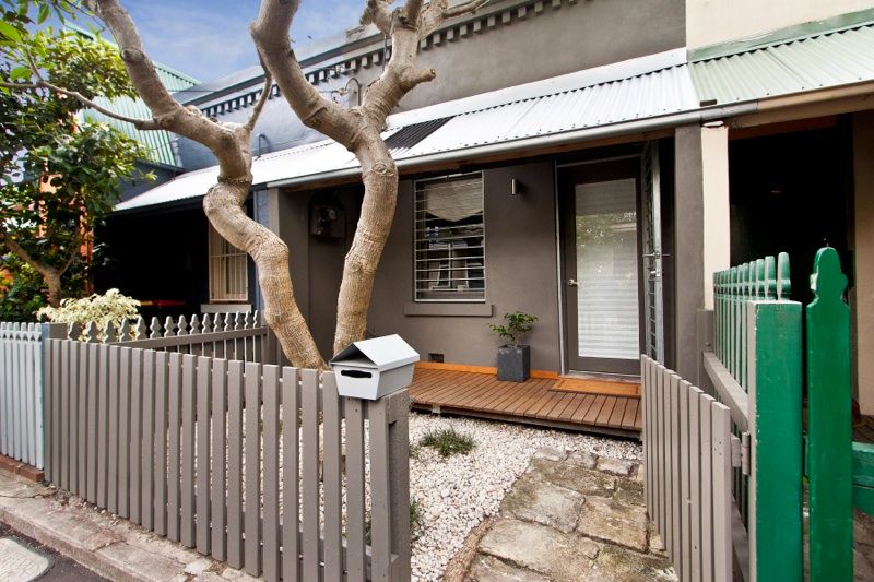 12 Flora Street, ERSKINEVILLE NSW 2043