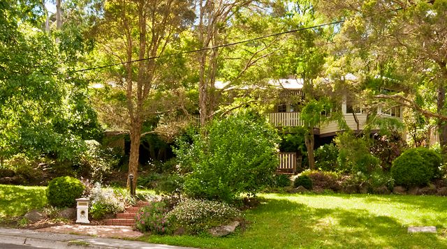 66 Mast Gully Road, UPWEY, VIC 3158