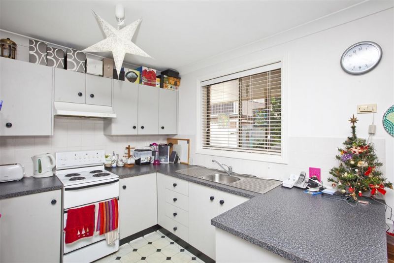 2/17A Collaroy Road, NEW LAMBTON, NSW 2305
