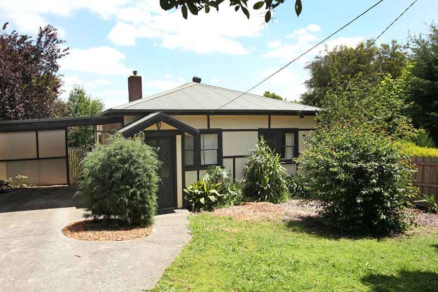 13 Alison Avenue, BORONIA VIC 3155