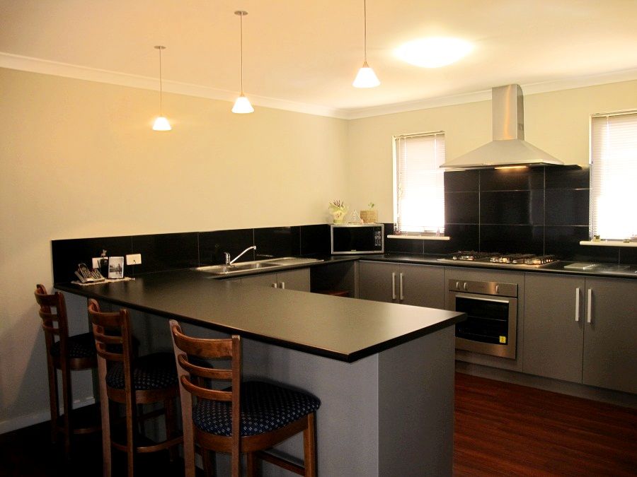 11 Angler Parade, DRUMMOND COVE, WA 6532