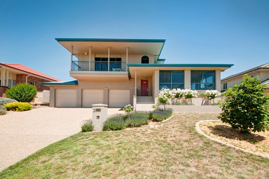 3 Hoad Place "Harcourt Hill", NICHOLLS, ACT 2913