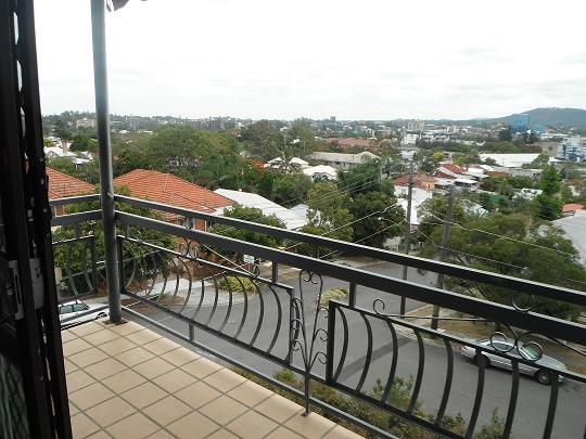8/15  Archibald Street, WEST END, QLD 4101