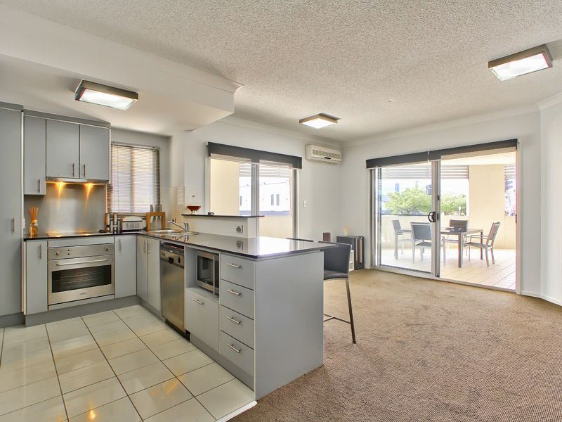 10/915 Stanley Street, WOOLLOONGABBA, QLD 4102