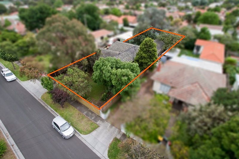 13 Moorookyle Avenue, HUGHESDALE, VIC 3166