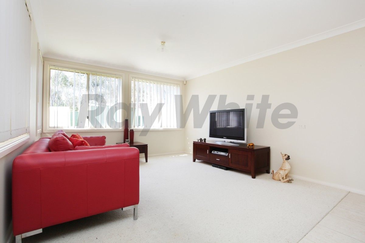 6 Jacana Way, GLENMORE PARK, NSW 2745