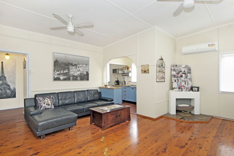 1 Anembo Avenue, SUMMERLAND POINT NSW 2259