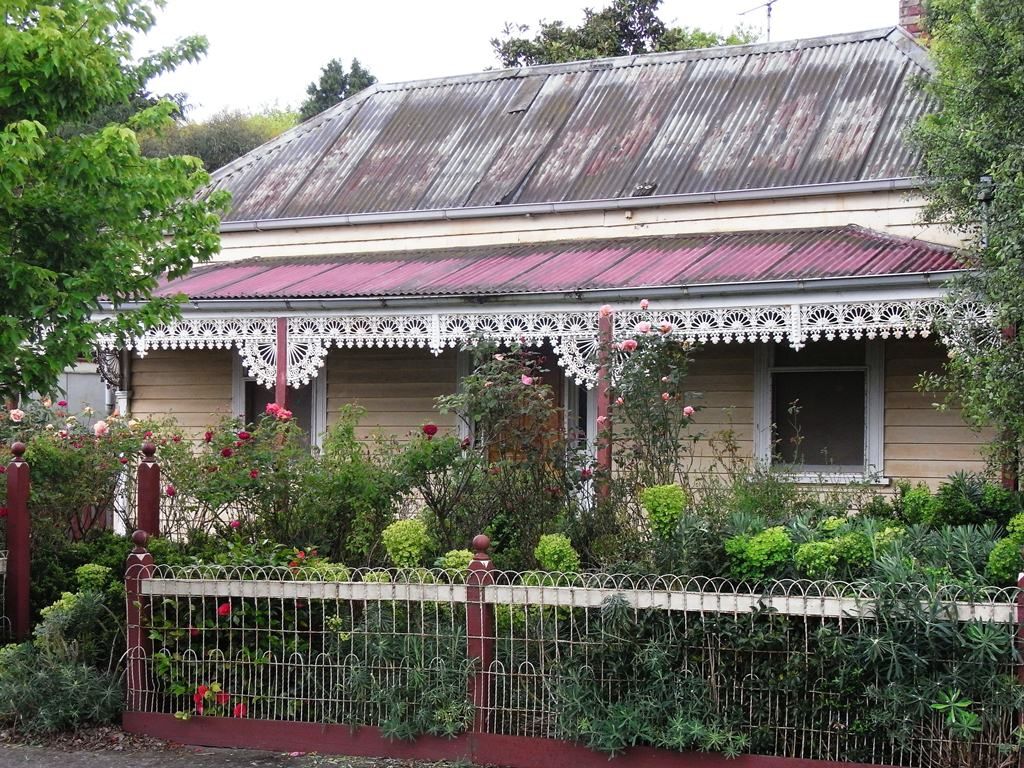 5 Nunn, BALLARAT EAST, VIC 3350