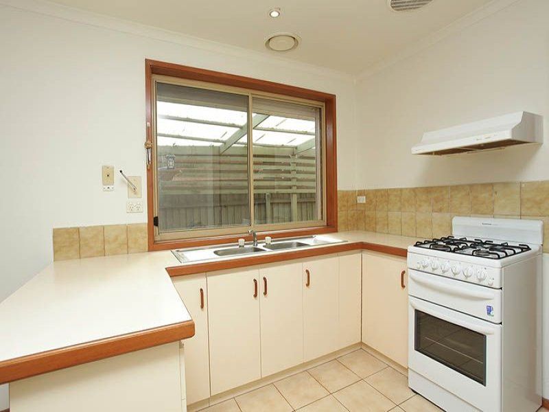 2/24 Unicorn Way, KINGS PARK, VIC 3021