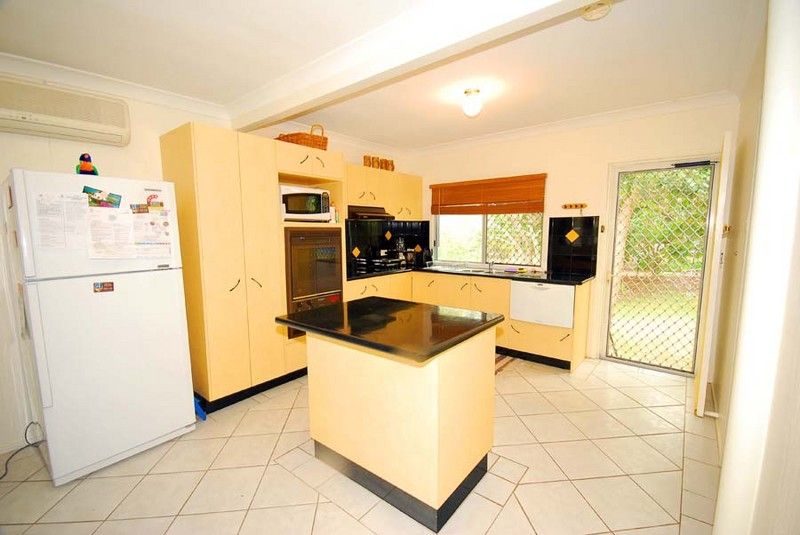 33 Pandanus Street, YEPPOON, QLD 4703