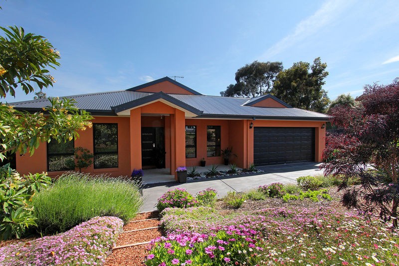 10 Bellbangra Avenue, ROSEBUD, VIC 3939