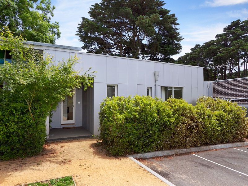 1/3 Evergreen Circuit, CHELTENHAM, VIC 3192