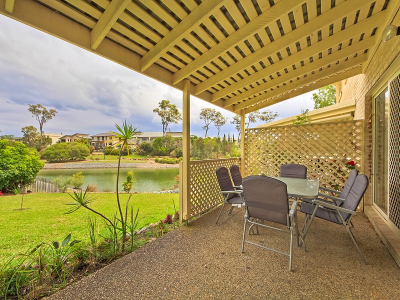 1/84 Cumberland Drive, VARSITY LAKES, QLD 4227
