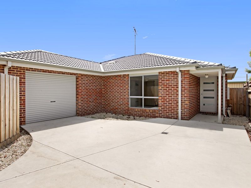 2/49  Francis Street, BELMONT, VIC 3216