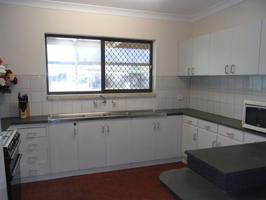 395 Parnall Street, LAVINGTON, NSW 2641