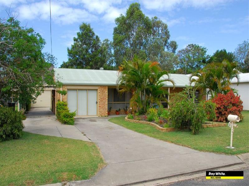 17 Desmond Drive, TOOGOOM, QLD 4655