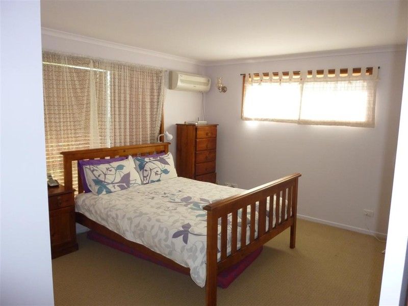 18 BARILBA, SCARNESS, QLD 4655