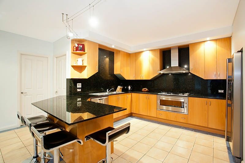 16 Tonitto Avenue, PEAKHURST, NSW 2210