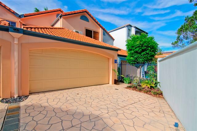 97 John Lund Drive, HOPE ISLAND, QLD 4212
