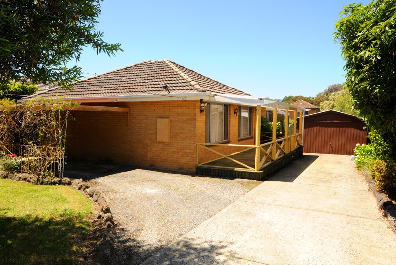 28 Grayson Drive, SCORESBY, VIC 3179