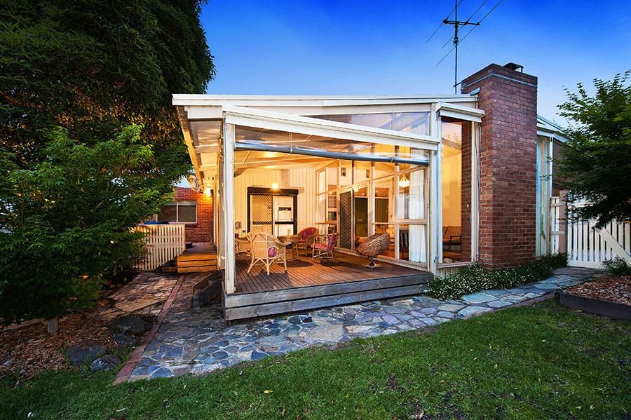 7 Newtown Road, MACLEOD VIC 3085