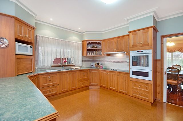 141 Whites Road, WARRNAMBOOL, VIC 3280
