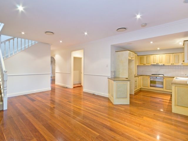 42 Lodge Road, WOOLOOWIN, QLD 4030