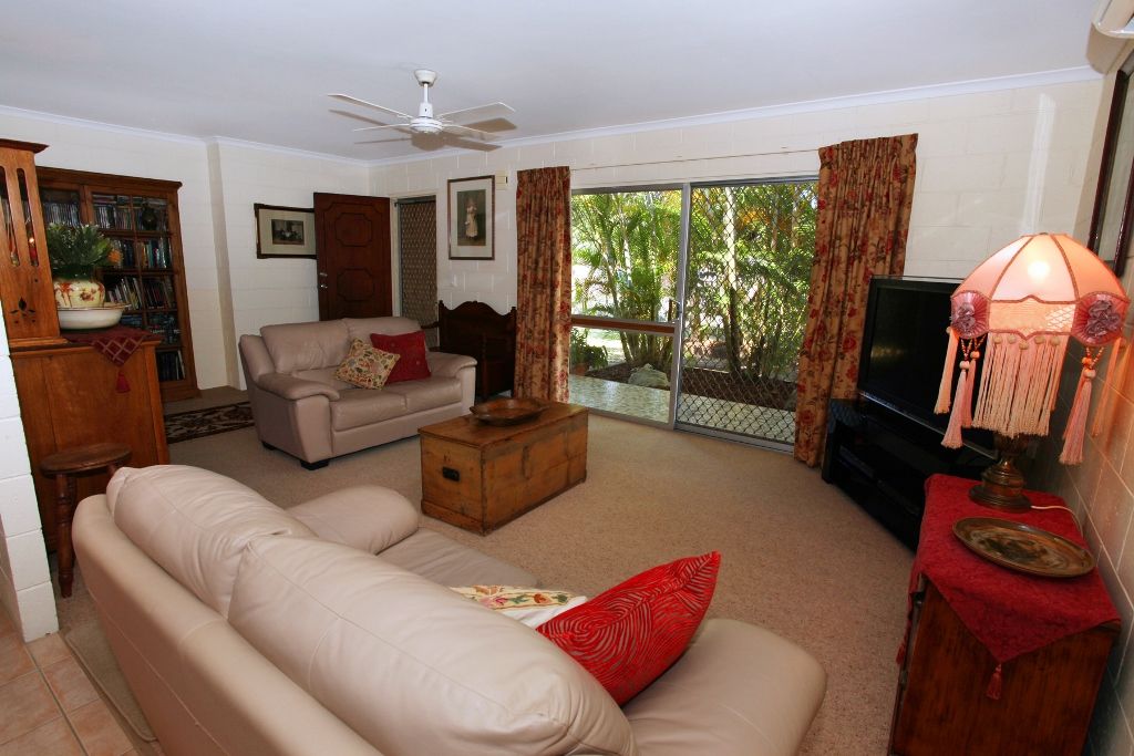 22 Thomas Street, MAROOCHYDORE, QLD 4558