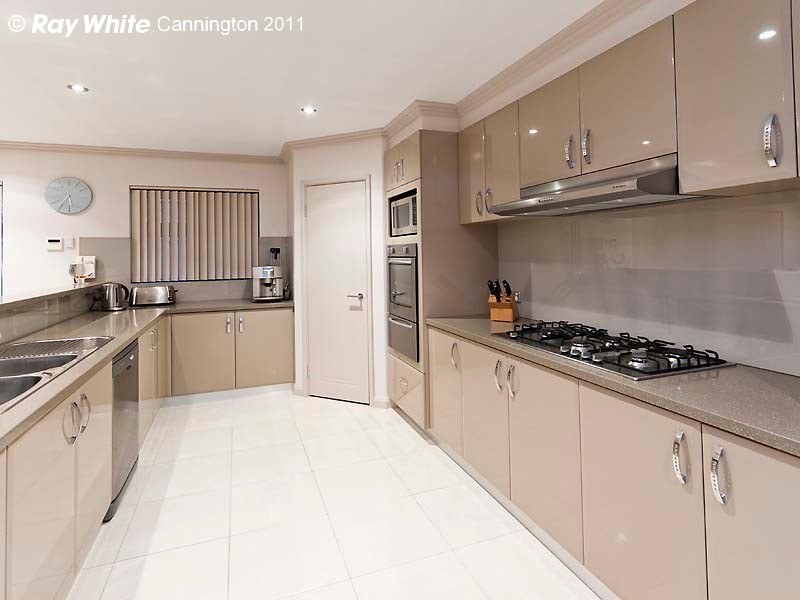 18 Harlequin Pass, SOUTHERN RIVER, WA 6110