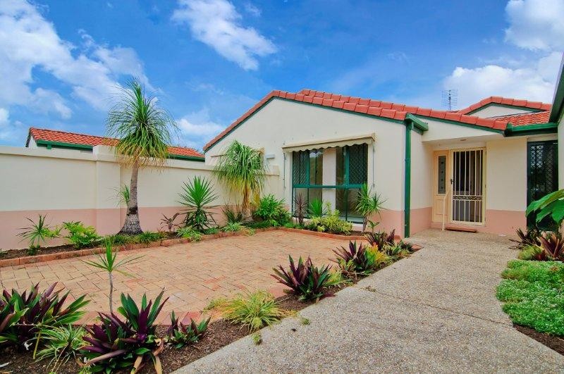 2/139 Bayview Street, RUNAWAY BAY, QLD 4216