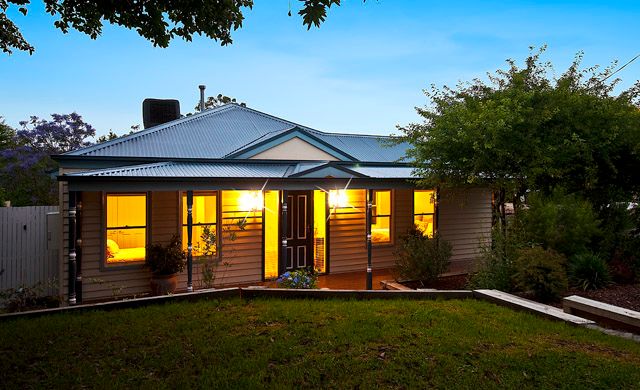 32 Benbow Crescent, BORONIA, VIC 3155