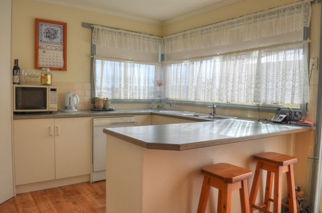 20 Rongoa Drive, WARRNAMBOOL, VIC 3280