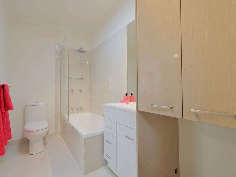 2/56 Dobson Street, ASCOT, QLD 4007