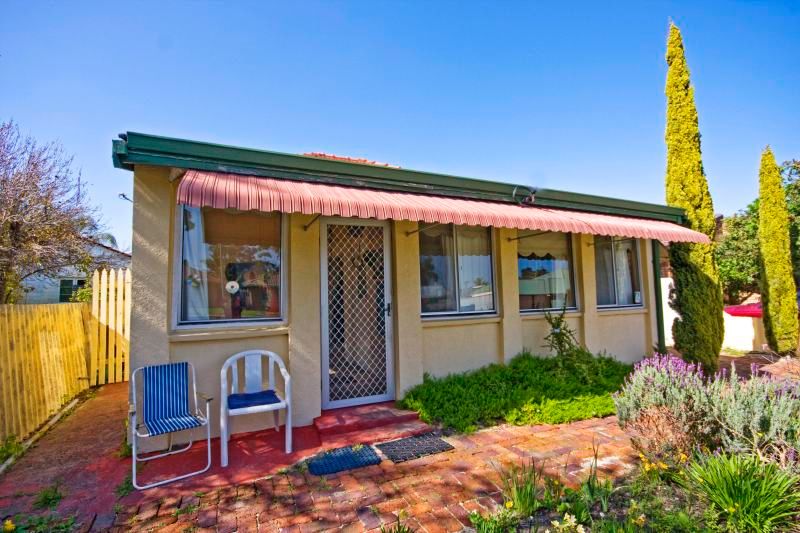 8 Ross Street, KEWDALE, WA 6105