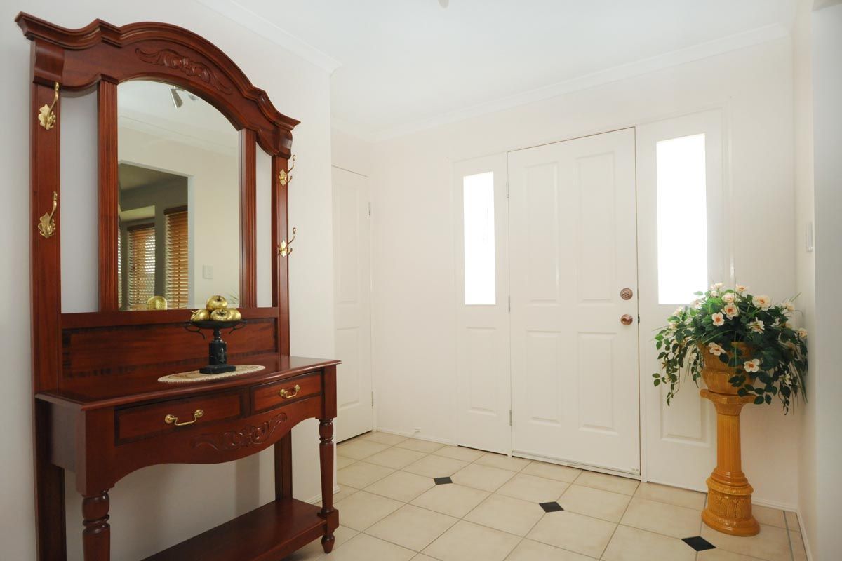 14 Barton Street, MIDDLE RIDGE, QLD 4350