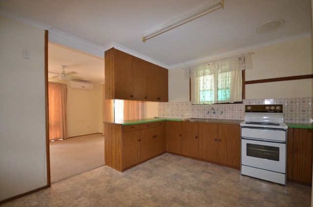 10 Strickland Street, RIVERTON, SA 5412