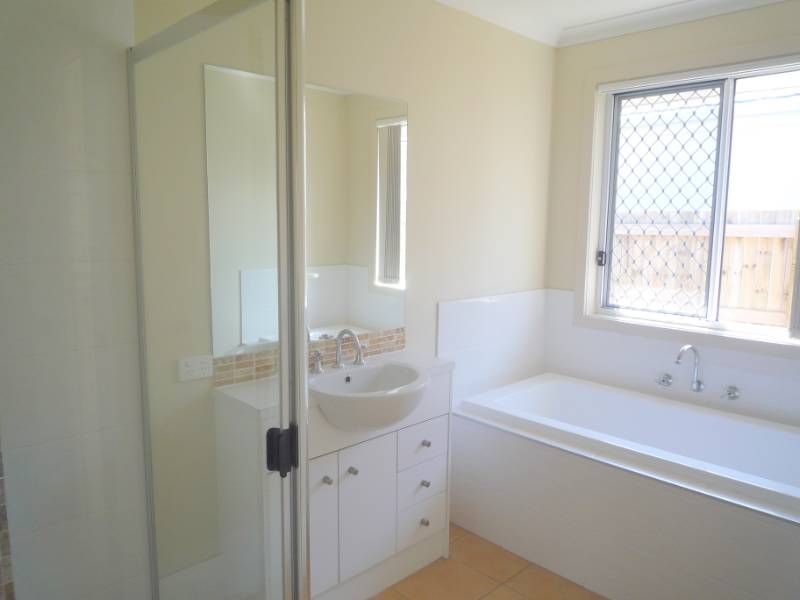 73 Sandstone Boulevard, NINGI, QLD 4511