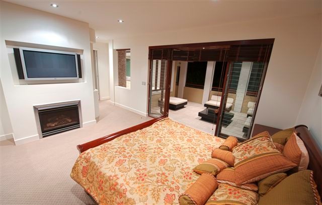 8 Beaufort Lane, CLAYFIELD, QLD 4011