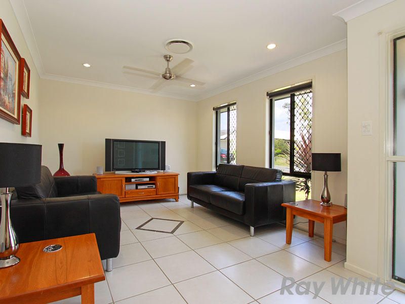 4 Macdonald Place, CARSELDINE, QLD 4034