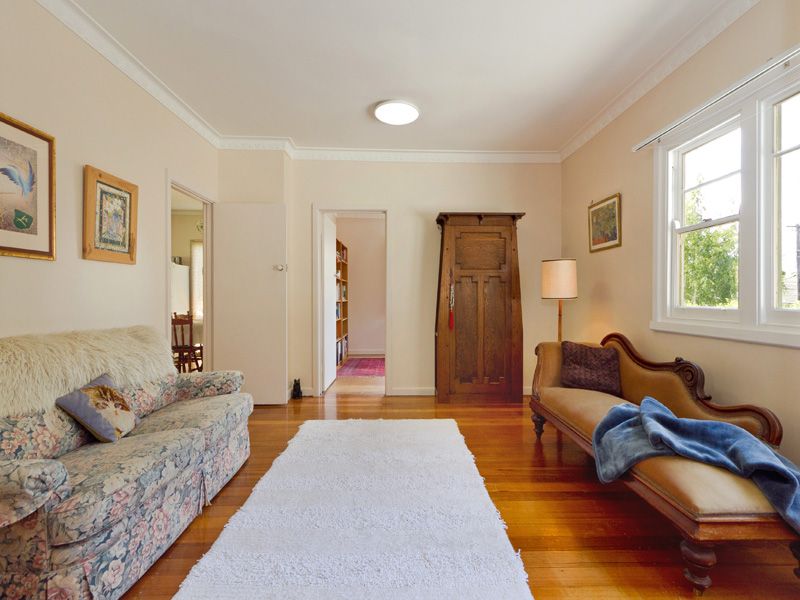15 Walker Grove, CHELTENHAM, VIC 3192