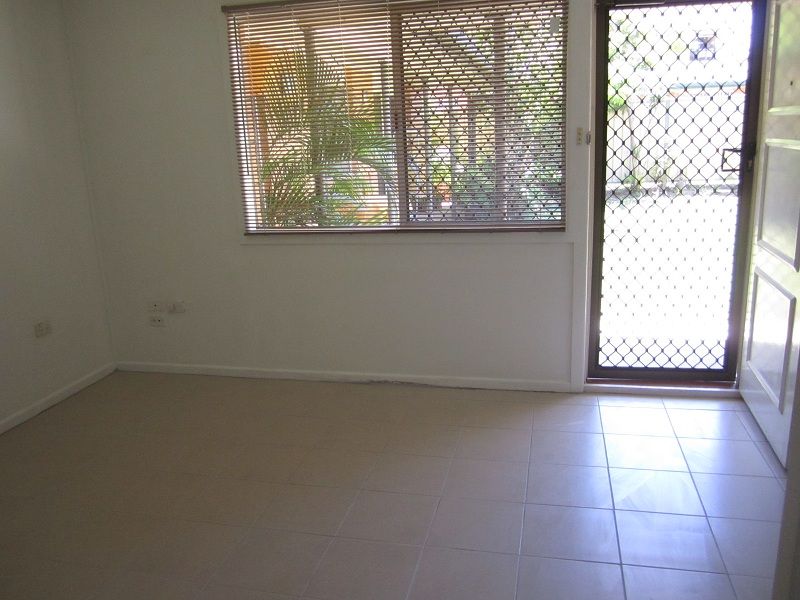 2/3 Boodera Road, PALM BEACH, QLD 4221